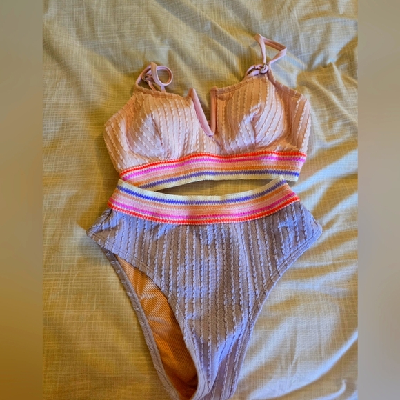 Cupshe Other - Textured Pink and Purple Bikini Set